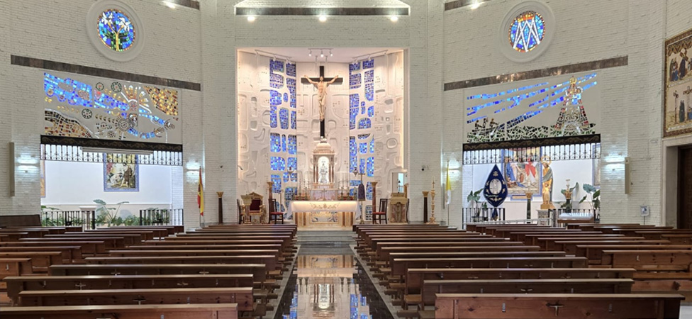 parroquia Virgen Madre Rehabilitada interior